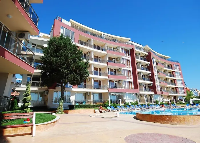 Aurelia Complex Ravda