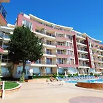 Aurelia Complex Ravda